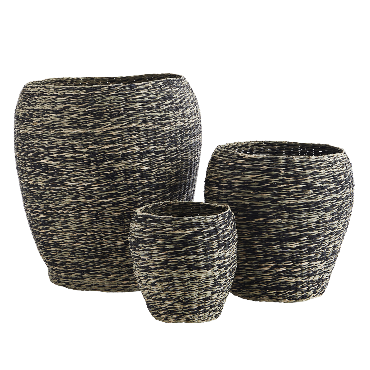 Organic shaped seagrass baskets